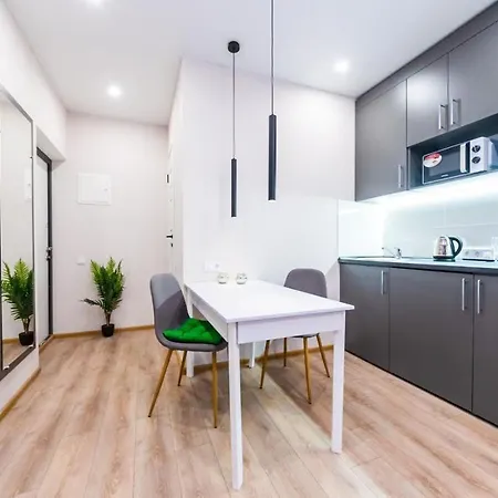 панорамний краєвид на озеро Apartment